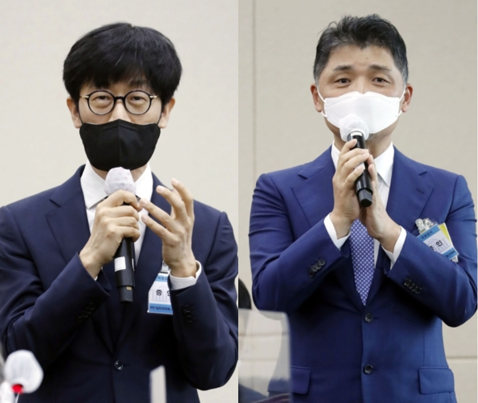 21일 오후 서울 여의도 국회에서 열린 과학기술정보방송통신위원회 종합감사에 출석한 이해진 네이버 GIO(왼쪽), 김범수 카카오 이사회 의장(오른쪽)