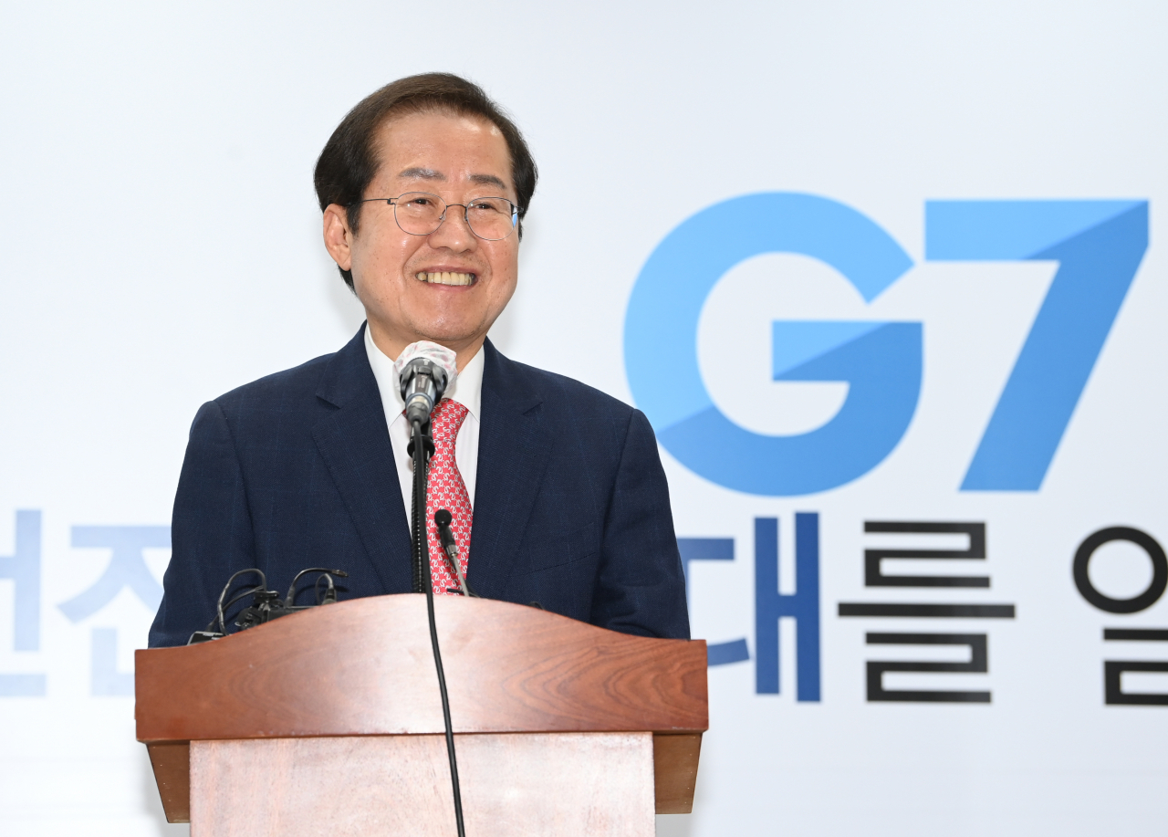국민의힘 홍준표 대선 경선 후보가 28일 오후 서울 여의도 선거사무소에서 기자간담회를 하고 있다. [연합]