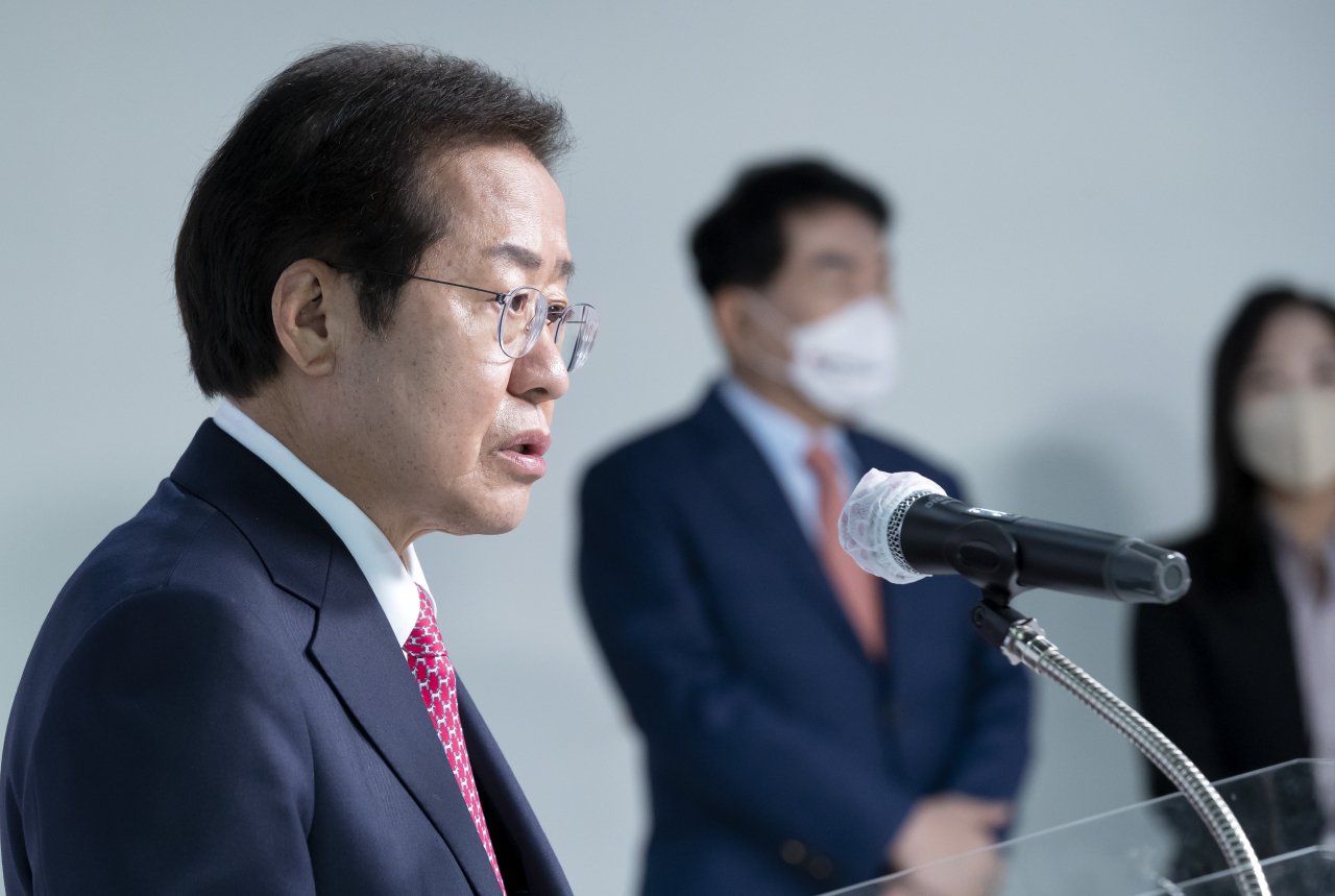 홍준표 국민의힘 대선 경선 후보가 31일 오전 서울 여의도 국민의힘 당사에서 결선투표에 즈음한 대국민·당원 호소 기자회견을 하고 있다. [연합]