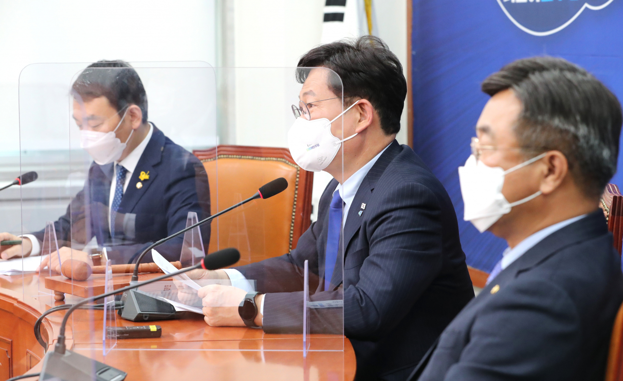 더불어민주당 송영길 대표가 1일 국회에서 열린 최고위원회의에서 발언하고 있다. [연합]