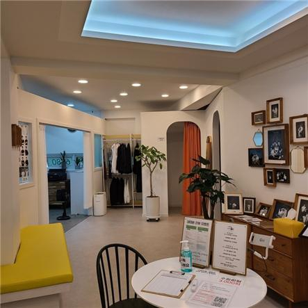 부산 동래구, 드림스타트 ‘추억을 담은 사진’ 사업 모습. [부산 동래구 제공]