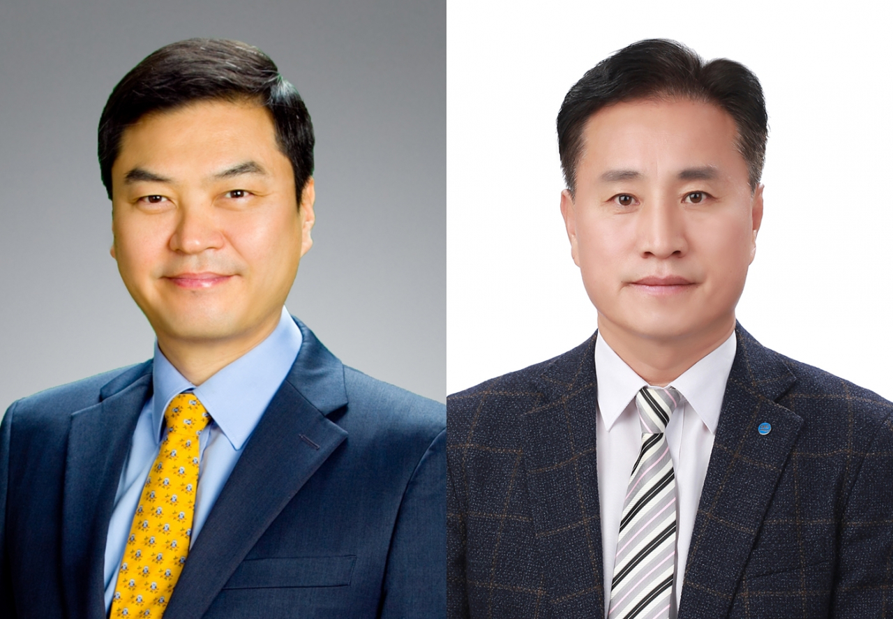 애경그룹은 1일 애경케미칼과 그 자회사인 애경특수도료 등 4개 계열사 대표이사를 신규 선임하는 임원인사를 단행했다. 왼쪽부터 표경원 애경화학 대표이사, 박태환 애경특수도료 대표이사.[애경그룹 제공]
