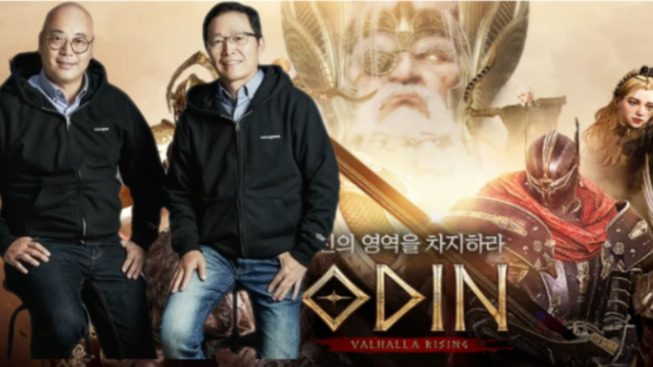 남궁훈(왼쪽) 카카오게임즈 각자대표와 조계현(오른쪽) 각자대표. 배경은 모바일게임 '오딘'. [카카오게임즈 제공]