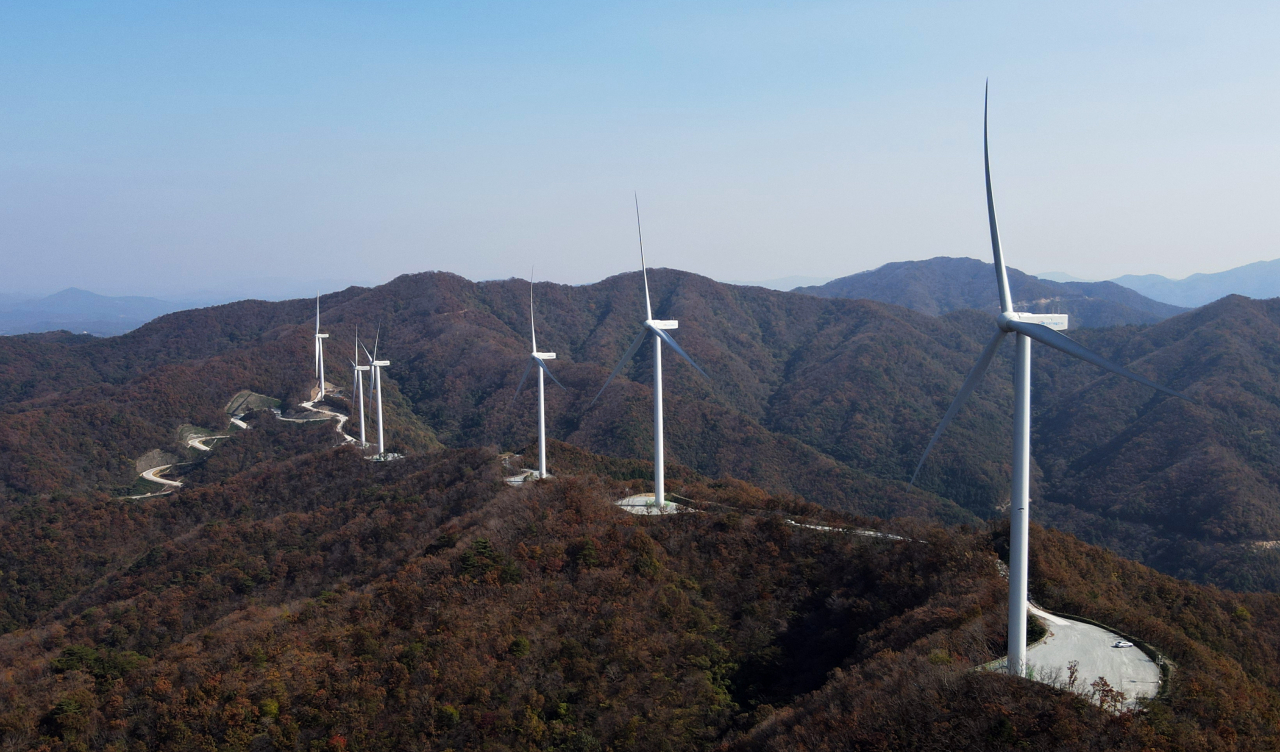 전남 장흥군 유치면 용문리 일대에 위치한 장흥풍력 발전단지 전경 [두산중공업 제공]