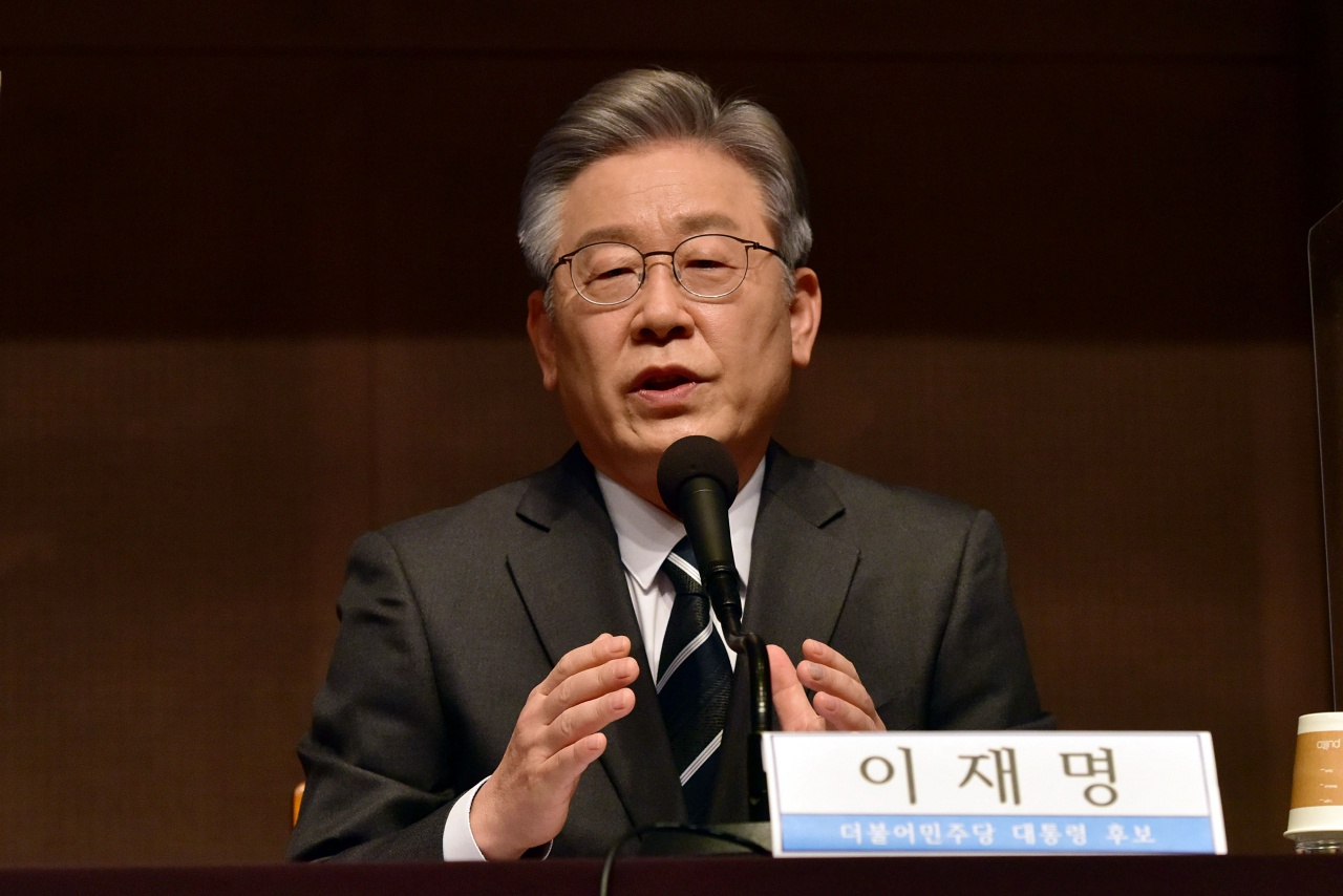 이재명 더불어민주당 대선 후보가 10일 서울 중구 한국프레스센터에서 열린 관훈클럽 초청 토론회에서 기조연설을 하고 있다. 이상섭 기자/