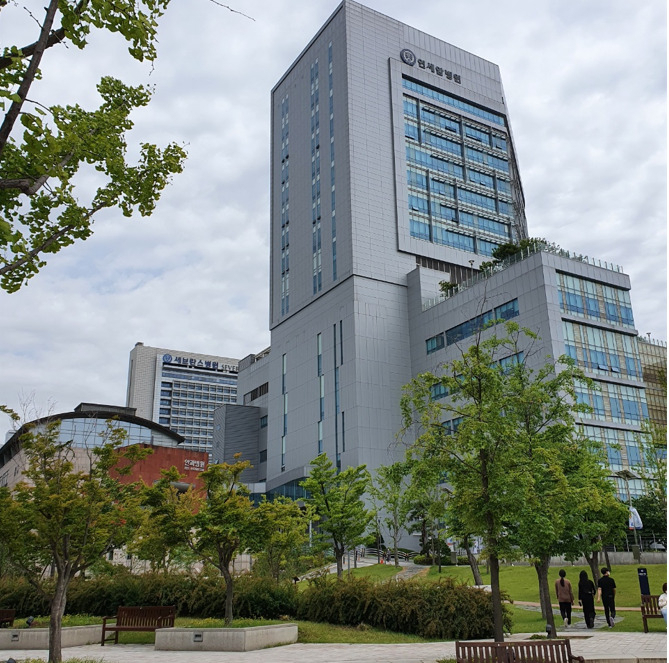 서울 서대문구에 위치한 연세세브란스 병원과 연세암병원 모습. 김지헌 기자