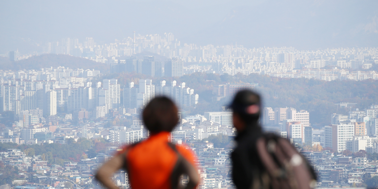 서울 남산에서 바라본 서울 시내 아파트 모습. [연합뉴스]
