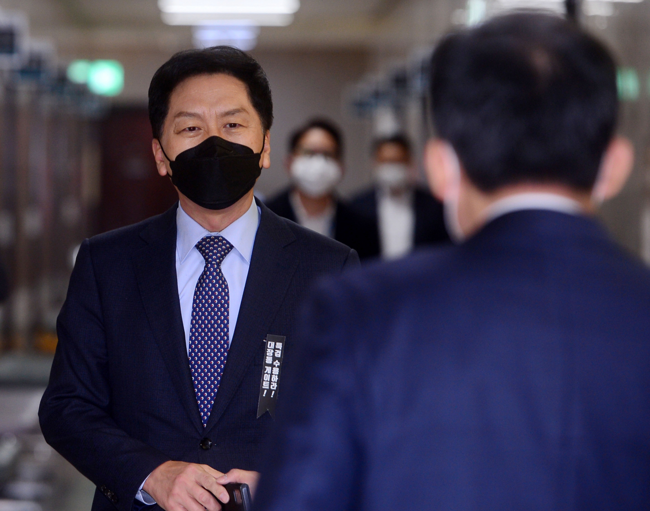 김기현 국민의힘 원내대표가 15일 오전 서울 여의도 국회에서 열린 최고위원회의에 참석하고 있다. [연합]