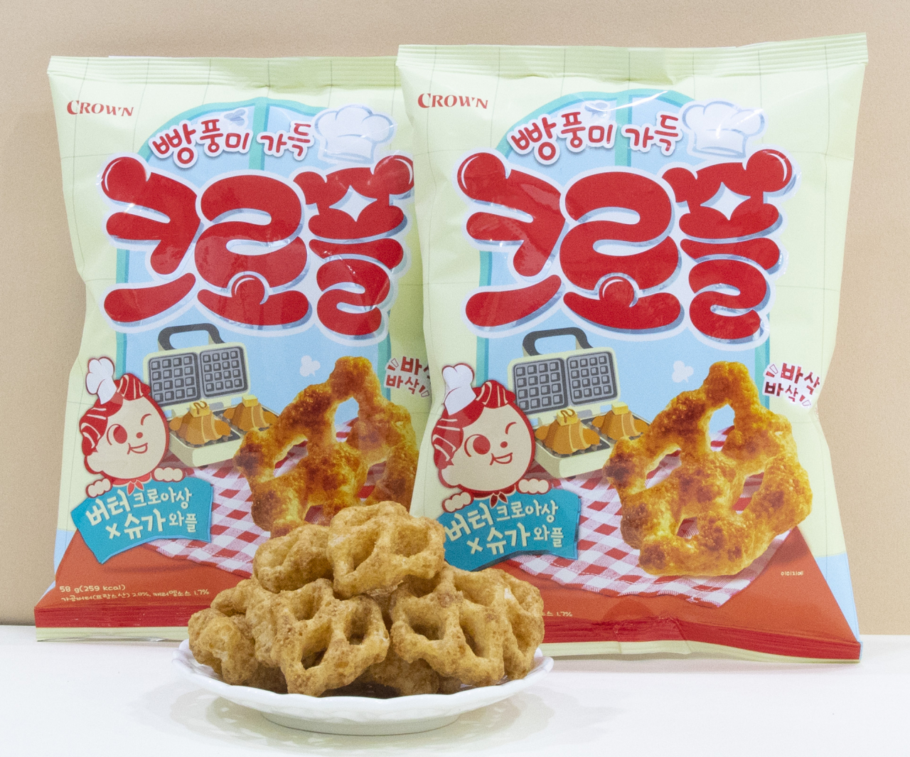 핫한 디저트 크로플이 과자로…크라운, 크로플 스낵 출시 - 헤럴드경제