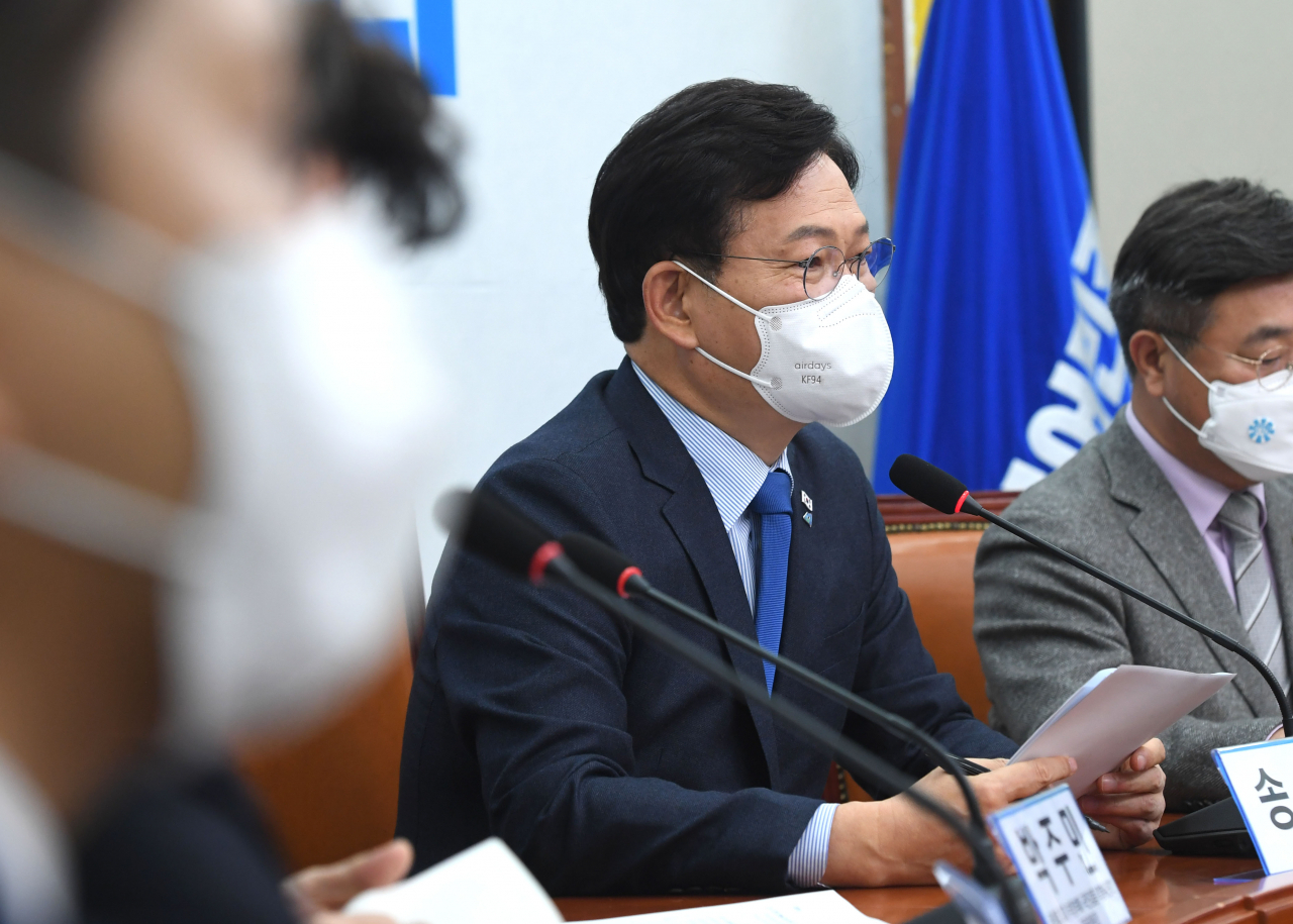 더불어민주당 송영길 상임선거대책위원장이 19일 오전 서울 여의도 국회에서 열린 '윤석열일가 부정부패 국민검증특위' 1차 회의에서 발언하고 있다. [연합]