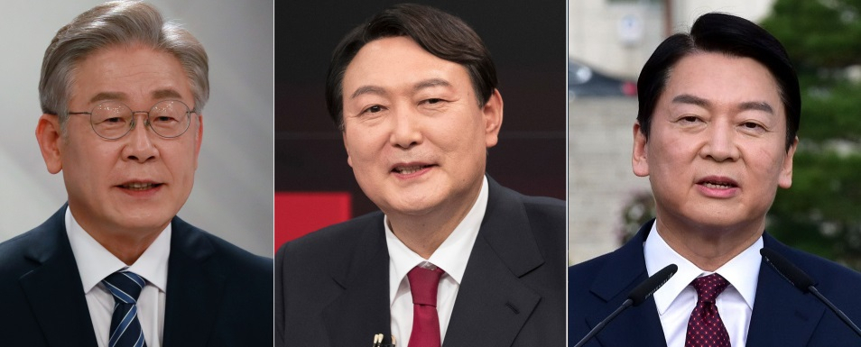 북한 선전매체 메아리는 22일 이재명 더불어민주당 대선후보과 윤석열 국민의힘 대선후보, 안철수 국민의당 대선후보를 술에 비유해 싸잡아 폄하했다. 왼쪽부터 이재명, 윤석열, 안철수 후보. [연합]