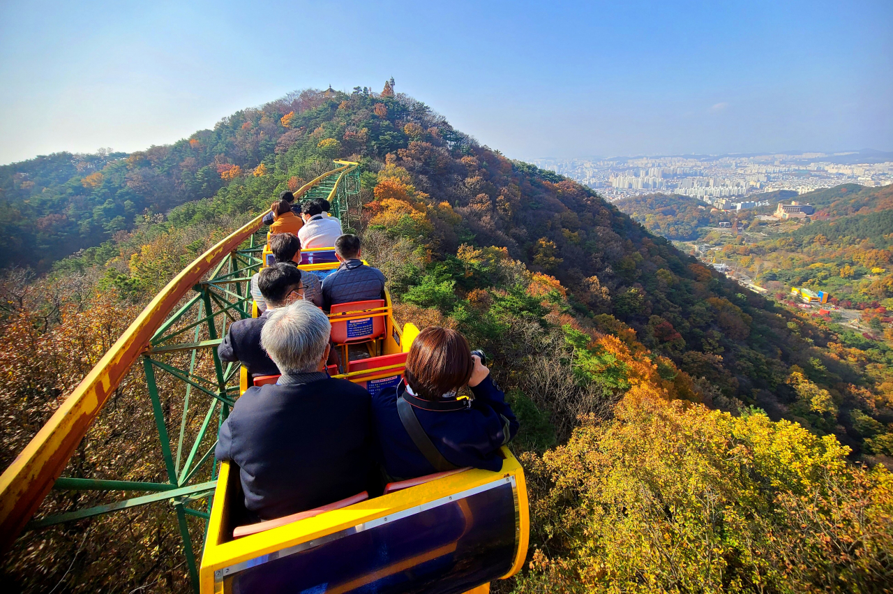 [예향 광주①] 무등산 옆 동리단길, 휴머니즘 품은 예술 [함영훈의 멋·맛·쉼]