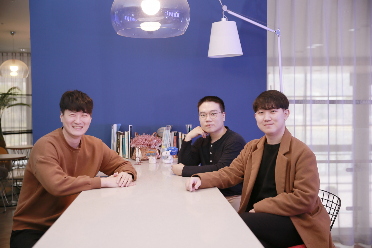 UNIST 연구진. 왼쪽부터 박찬샘, 차지형, 박성혁 연구원.[UNIST 제공]