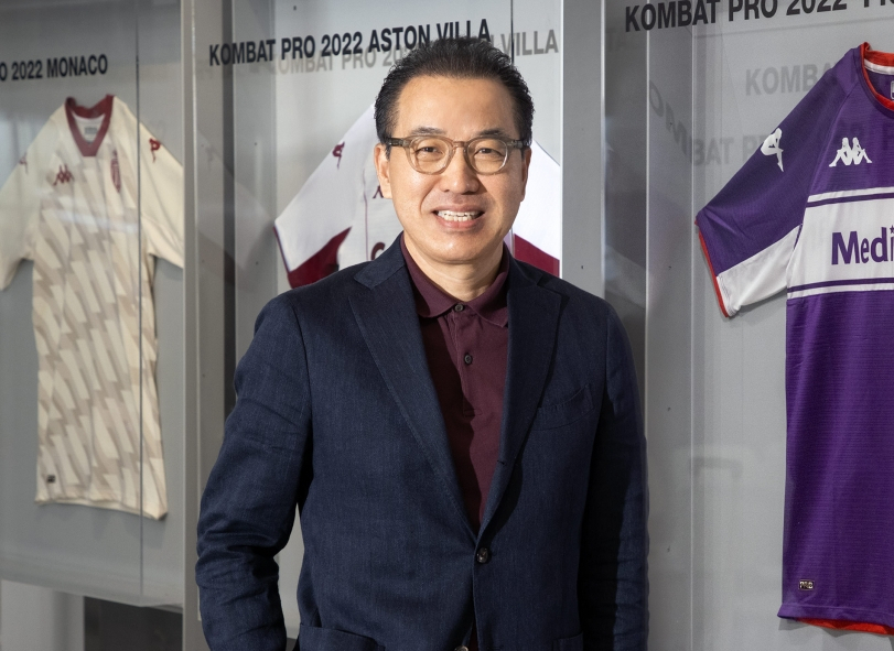 롯데그룹은 25일 ‘2022년 정기 임원인사’를 하며 정준호 롯데GFR 대표를 롯데백화점 대표로 발탁했다. 정 대표는 신세계 출신으로, 롯데백화점이 외부 출신 인사를 대표로 기용한 것은 이번이 처음이다.[롯데GFR 제공]