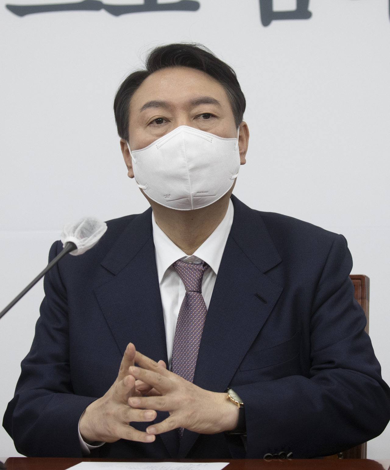 국민의힘 윤석열 대선 후보가 25일 국회에서 열린 최고위원회의에서 선거대책위원회 구성에 대해 발언하고 있다. 연합뉴스