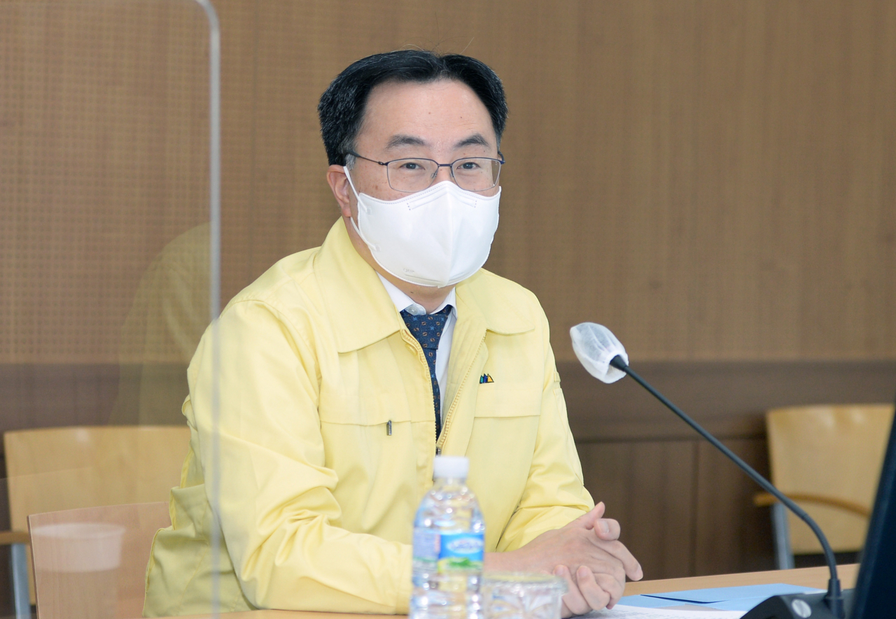 문승욱 산업통상자원부 장관이 29일 오후 한국중부발전 보령발전본부에서 진행된 겨울철 전력수급 대비 현장 간담회에서 인사말을 하고 있다.[산업통상자원부 제공]
