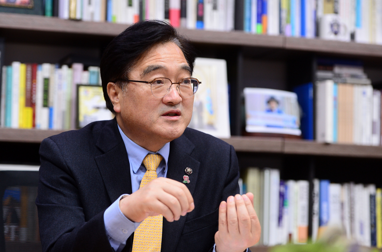지난 11월 25일 오후 서울 여의도 국회 의원회관에서 우원식 더불어민주당 국회의원이 본지와 인터뷰를 하고 있다. 이상섭 기자
