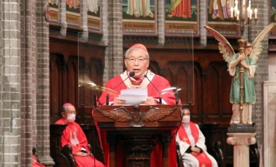 Cardinal Andrew Yeom Soo-jung speaks during a Mass at Myeongdong Cathedral in central Seoul on sunday, in this photo. (Archdiocese of Seoul)