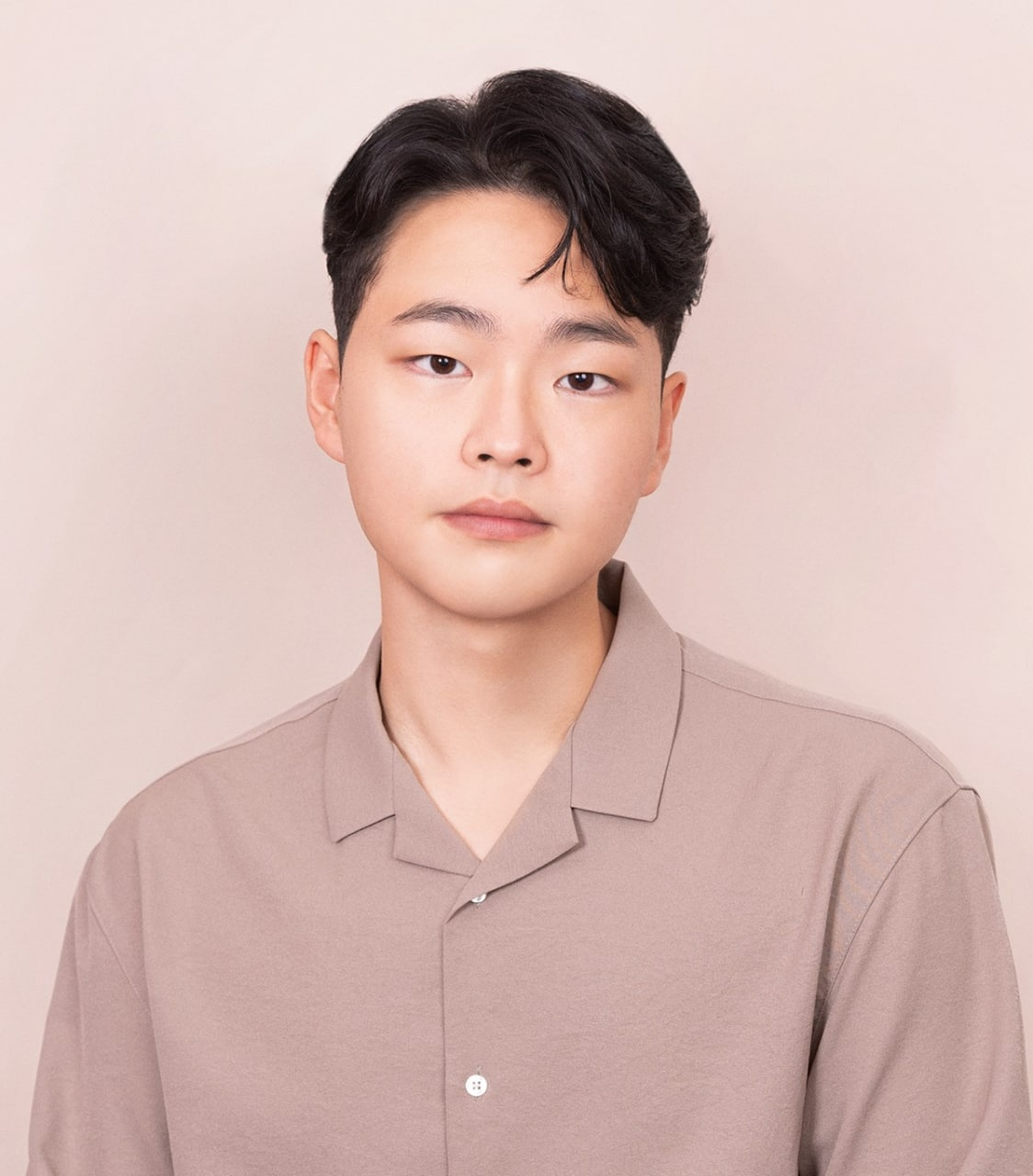 아주대 소프트웨어학과 2학년 재학중인 김윤기(20) 씨. 김씨는 이 후보에게 “청년들이 현실에 쫓기지 않고 희망을 가지고 꿈을 좇을 수 있는 대한민국을 만들어 달라”고 주문했다.
