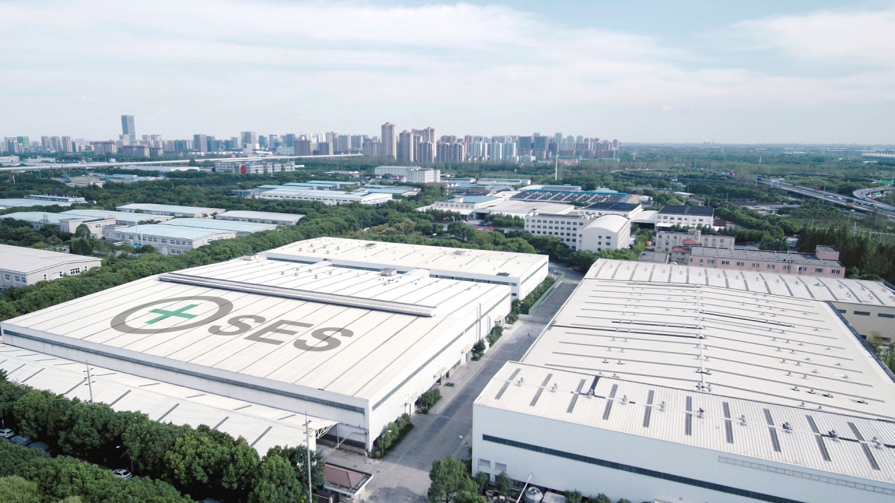 미국 차세대 배터리 스타트업 SES가 하이브리드 리튬-메탈 배터리 양산을 위해 ENTREK 멤브레인과 분리막 소재 공급 계약을 맺었다. SES 상하이 기가 팩토리 전경.[SES 제공]