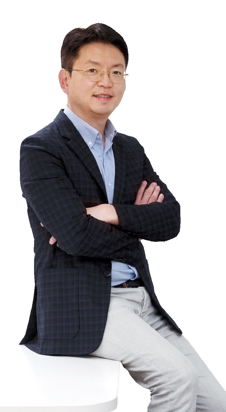 김학균 퀀텀벤처스코리아 대표이사가 서울 삼성동 도심공항타워에 있는 본사에서 “기술 투자를 넘어 바이오, 헬스케어, ESG 등 투자 영역을 확대할 것”이라는 포부를 밝혔다. 박해묵 기자