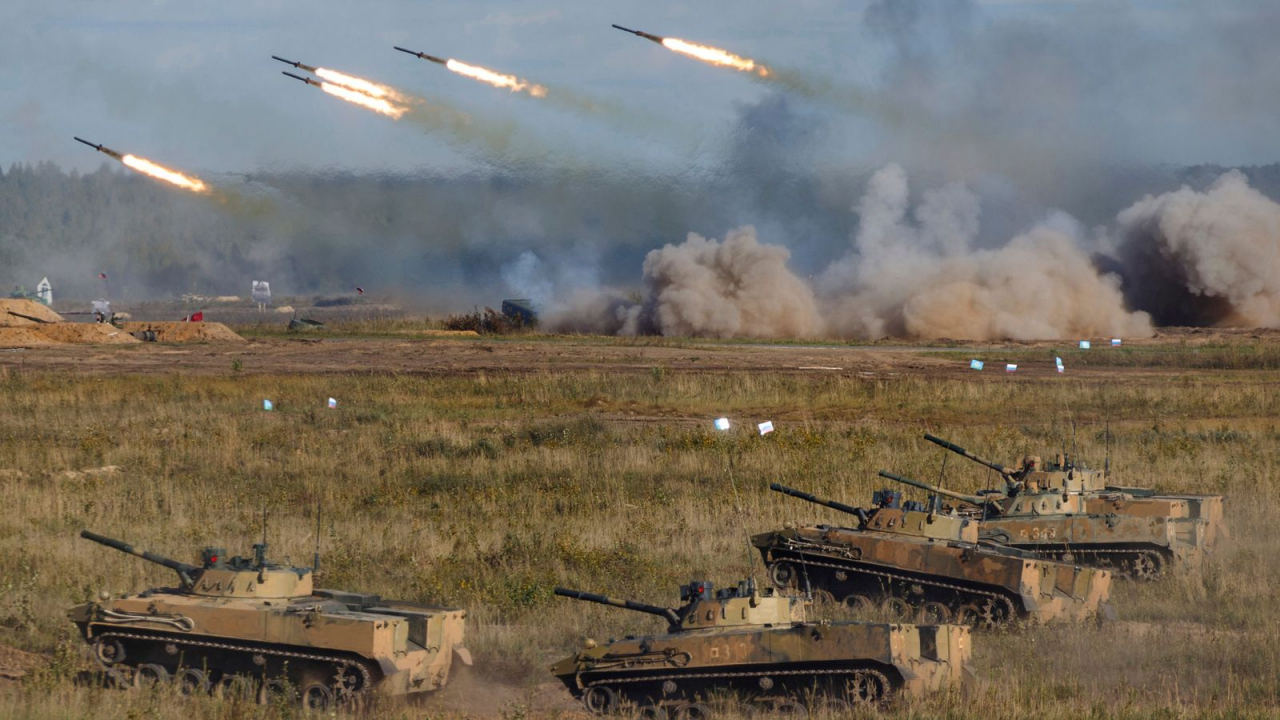 지난 9월 러시아군과 벨라루스군이 합동 군사 훈련을 하고 있는 모습. [AP]