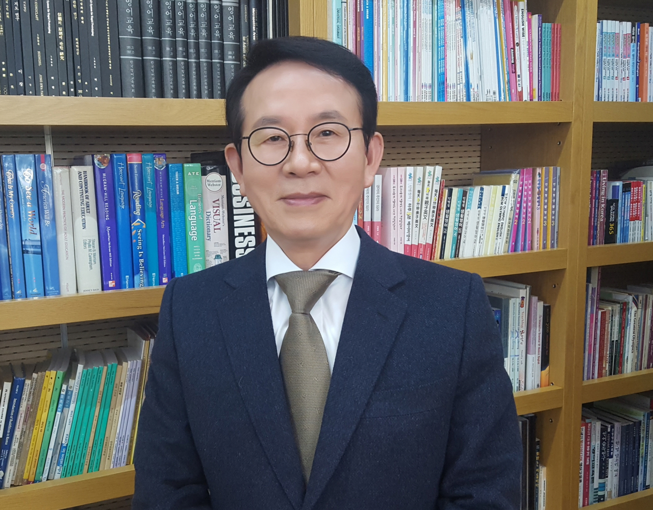 민병철 선플재단 이사장.