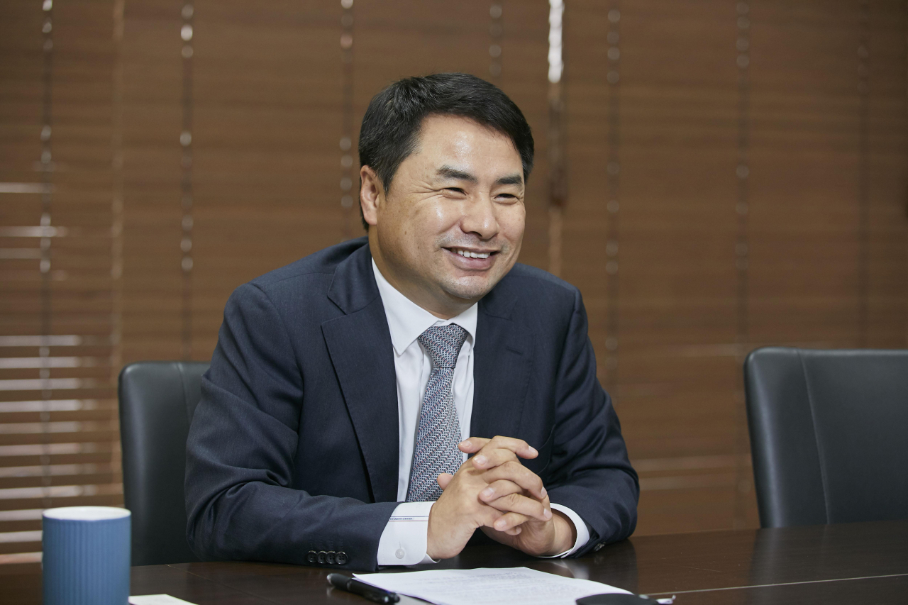 11월 ‘이달의 기능한국인’ 21세기 김성환 대표. [고용노동부 제공]