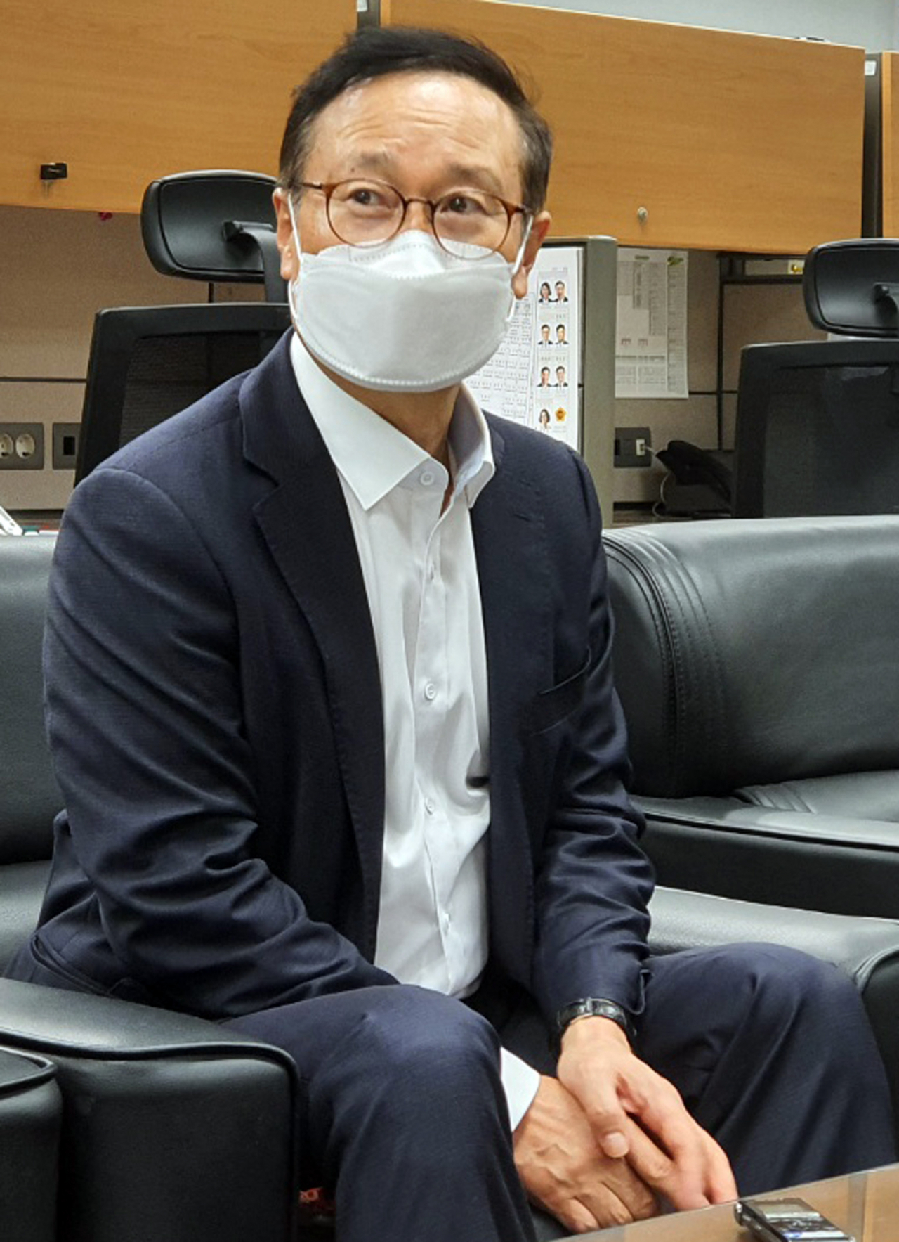 홍영표 더불어민주당 대선 공동선대위원장이 지난달 19일 전북도의회에서 열린 기자간담회에서 이재명 후보 지지를 호소하고 있다. [연합]