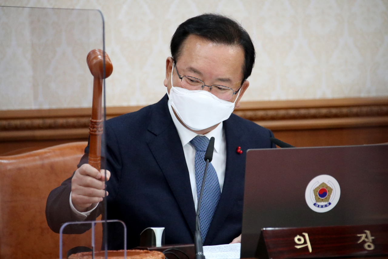 김부겸 국무총리가 14일 정부서울청사에서 열린 제54회 국무회의를 개회하고 있다. [연합]