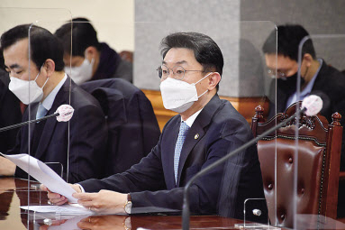 이억원 기획재정부 차관이 16일 서울 중구 은행회관에서 거시경제 금융회의를 주재하고 있다. [기획재정부 제공]