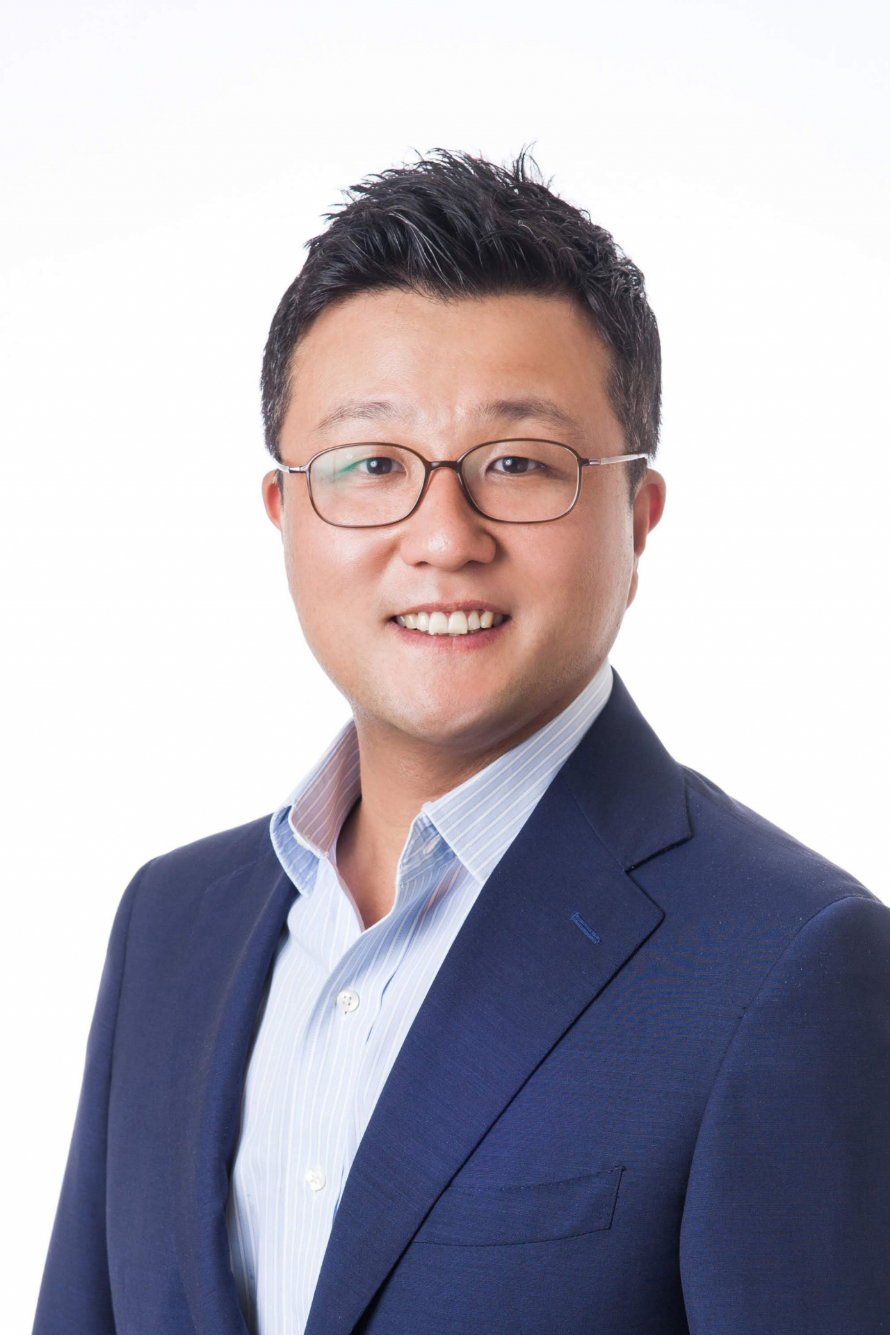 애경그룹은 고준 전무(사진)를 AK플라자 대표이사로 신규 선임하는 임원 인사를 단행했다고 17일 밝혔다.[애경그룹 제공]