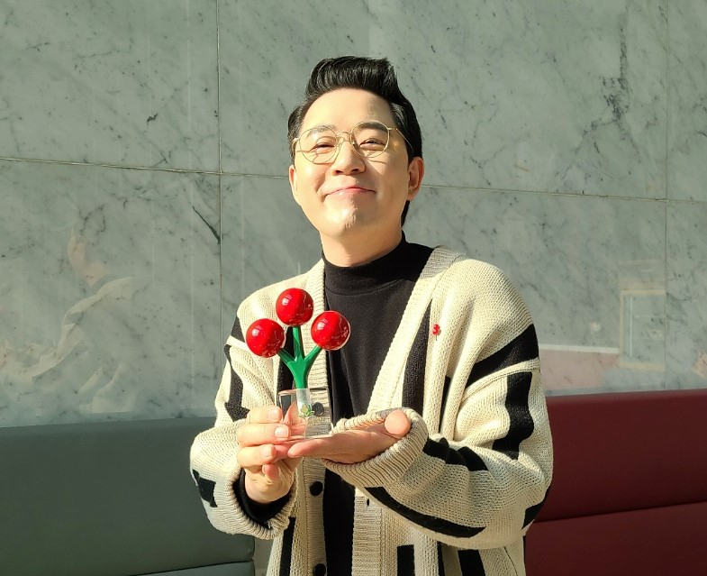 억대 기부자가 된 붐.