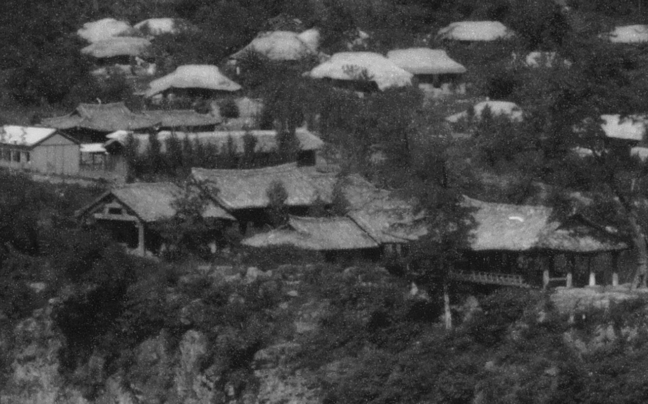 1915년경 삼척 죽서루와 도호부 객사 및 내삼문(국립중앙박물관 유리건판사진)