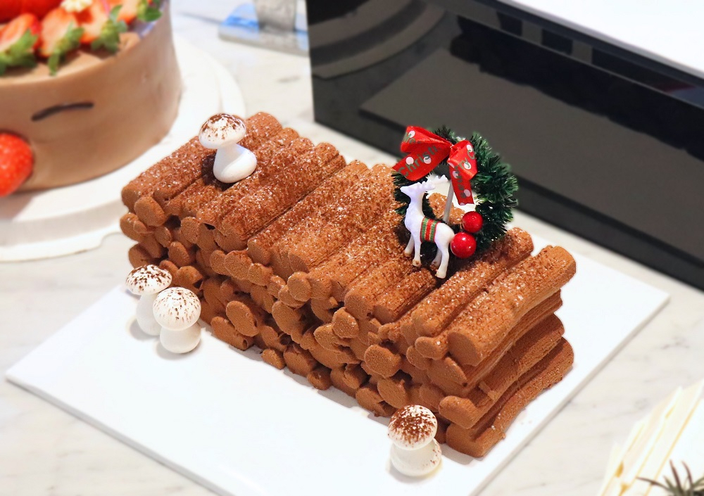아난티 힐튼 부산(Ananti Hilton Busan) 크리스마스 케이크. [아난티 힐튼 부산 제공]