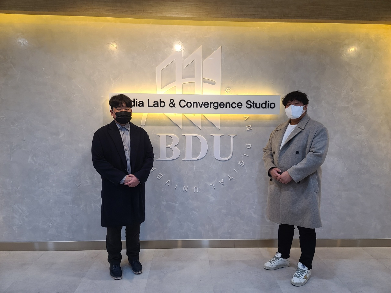 좌로부터 서지윤(동서대 대학원 컴퓨터공학과 박사과정), 이영진(부산디지털대 컴퓨터공학과)씨. [동서대 제공]