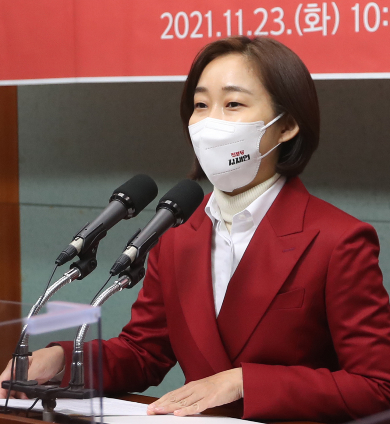 김재연 진보당 대통령 후보가 지난달 23일 전북도의회에서 기자회견을 열고 전북 공약 발표를 하고 있다. [연합]