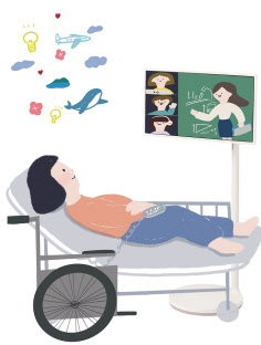 장애 청소년이 스탠바이미로 공부하는 이미지. [LG전자 제공]