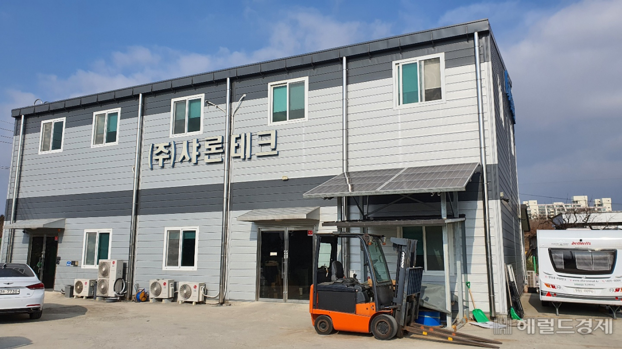 지난 2008년 광주에 둥지를 튼 샤론테크는 전자회로 설계를 비롯해 펌웨어 등 13년동안 R&D 역량 강화에 공을 들였다.