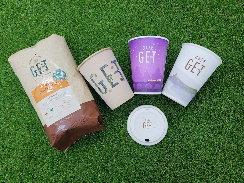편의점 CU의 자체 브랜드(PB) 'GET커피'의 컵과 뚜껑은 모두 종이 배출이 가능하다. [BGF리테일]