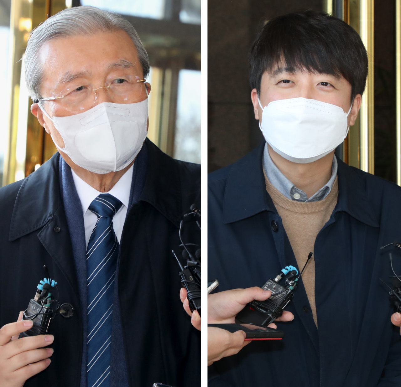 이준석 국민의힘 대표(오른쪽)와 김종인 총괄선대위원장이 31일 서울 마포구의 한 음식점에서 오찬 회동을 마친 뒤 나오고 있다. [국회사진기자단]