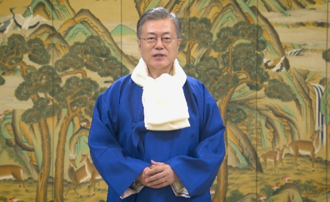 문재인 대통령은 1일 SNS에 올린 2022년 새해 인사에서 오는 3월 예정된 대선을 언급하며 “국민과 함께 미래의 희망을 다짐하는 선거가 되길 기대한다”고 밝혔다. 자료사진. [헤럴드DB]
