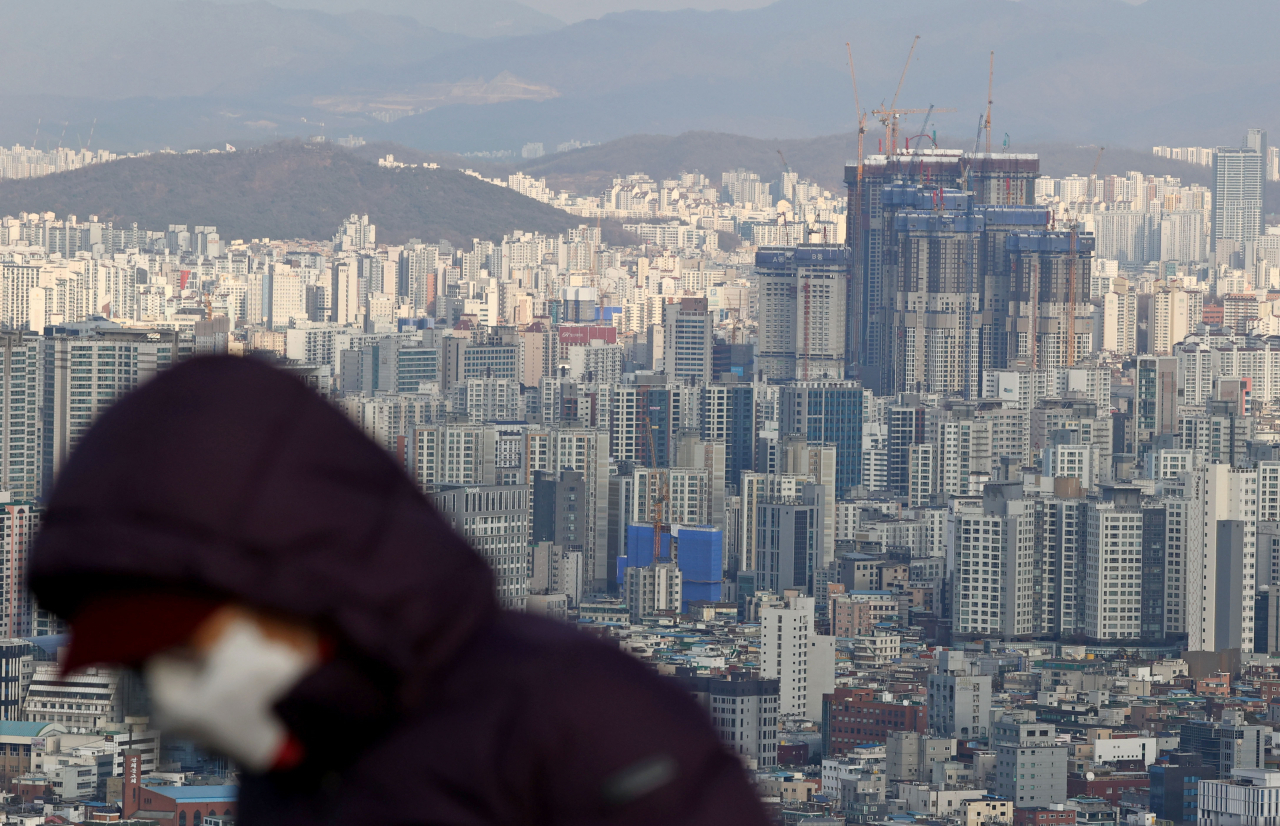 안갯속 집값…투자자들은 ‘하락’이 ‘상승’보다 우세 [부동산360]