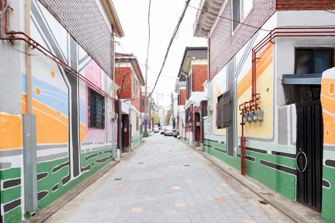 중랑구 공공미술 프로젝트에 따라 마을 곳곳에 선보이고 있는 미술 작품 전경. [중랑구청 제공]