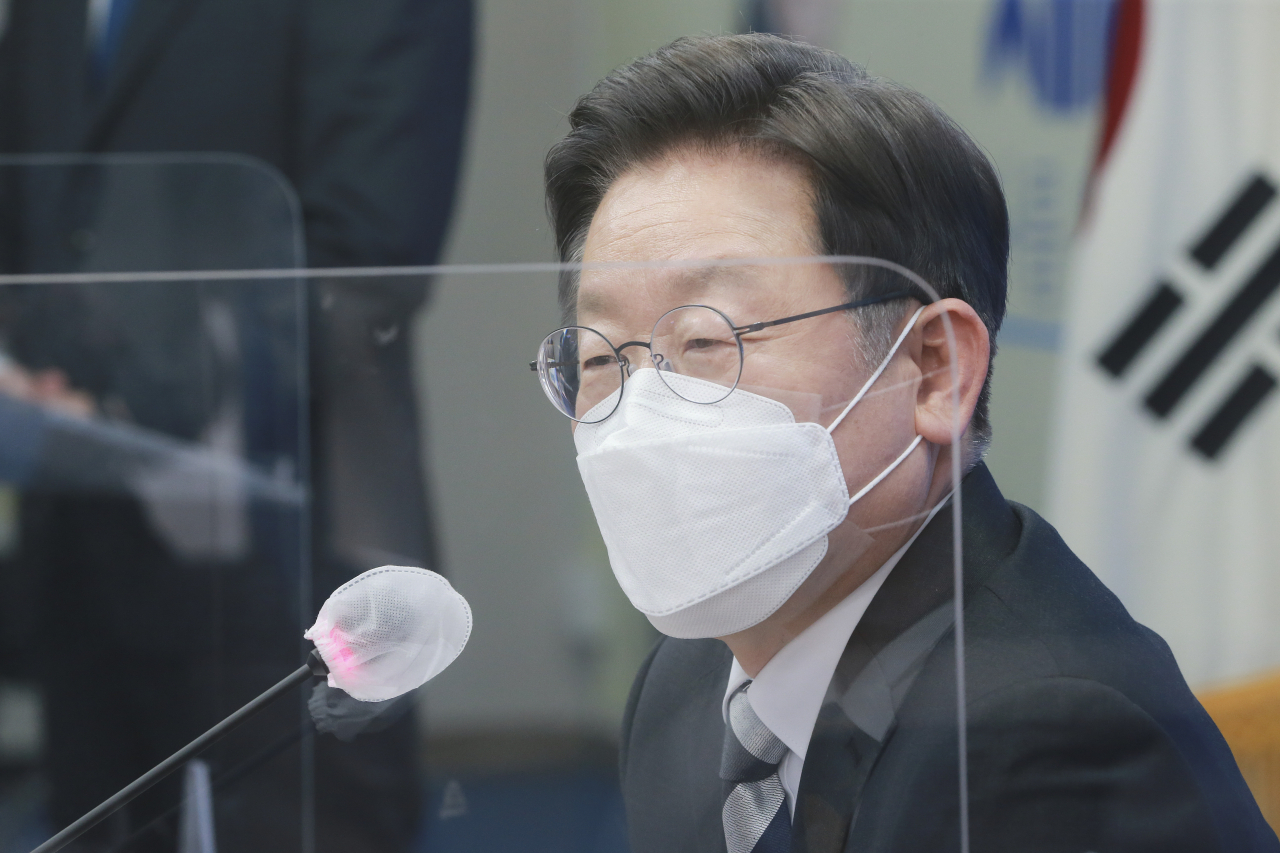 더불어민주당 이재명 대선 후보가 4일 오후 서울 여의도 중앙당사에서 열린 후원회 출범식에서 인사말을 하고 있다. [이상섭 기자/babtong@heraldcorp.com]