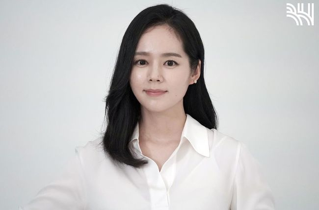 한가인, 첫 예능 MC 도전… 힐링토크쇼 '써클하우스'로 컴백 - 헤럴드경제