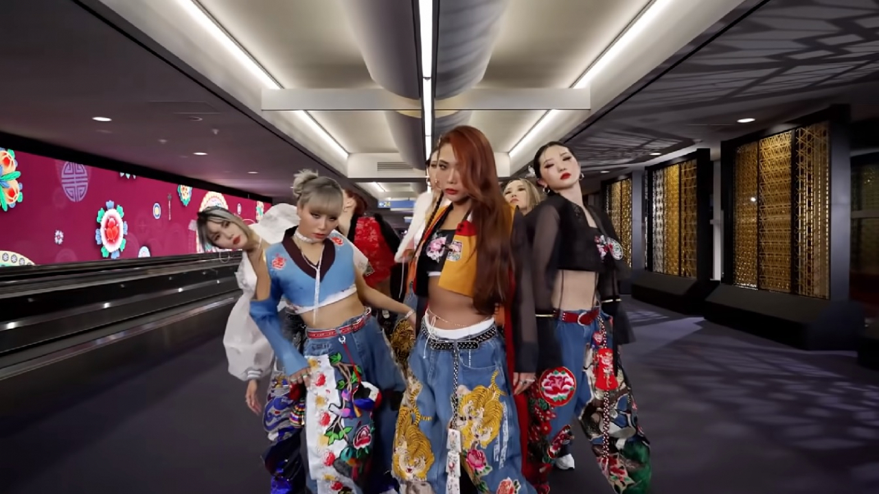 홀리뱅과 인천공항 미디어월