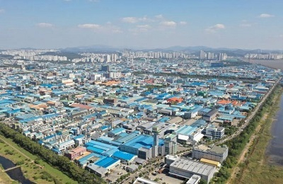 중소기업 98%는 조세 부담 탓에 가업 승계가 어렵다고 호소하는 것으로 나타났다. 사진은 한 산업단지 전경. [헤럴드]