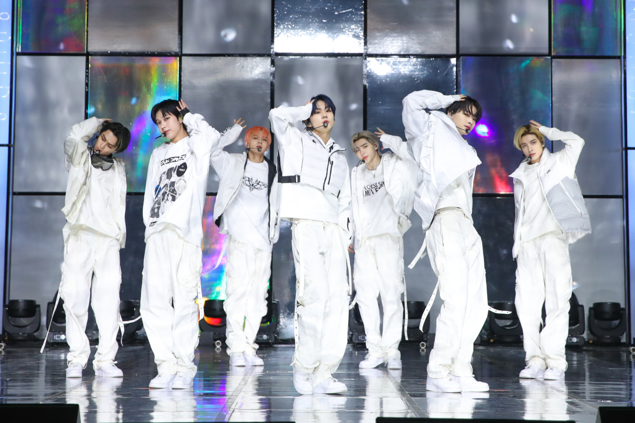Million-seller rookie Enhypen return powerful with 'Dimension