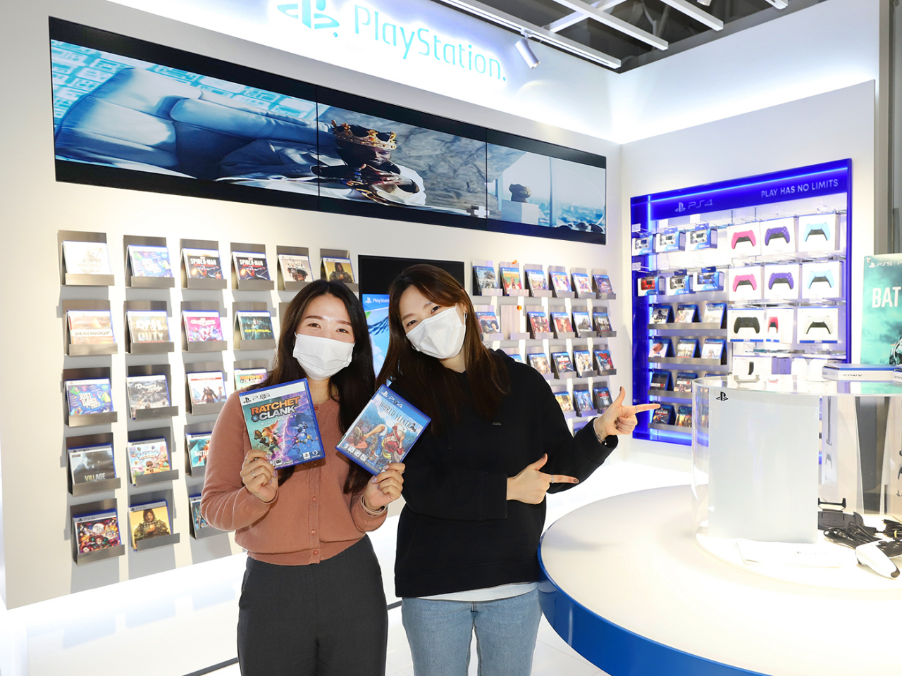롯데하이마트가 메가스토어 잠실점에 ‘플레이스테이션(PlayStation) 전문 스토어’를 오픈한다.[롯데하이마트 제공]